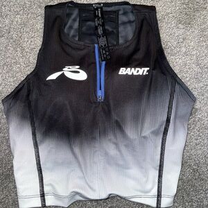 Bandit Running - Ares™ Zip Front Race Crop